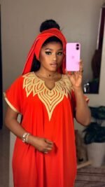 Gandoura Moderne en Crêpe avec Foulard Assorti – Taille Standard – Image 12