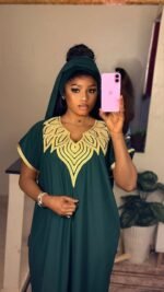 Gandoura Moderne en Crêpe avec Foulard Assorti – Taille Standard – Image 6