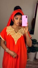 Gandoura Moderne en Crêpe avec Foulard Assorti – Taille Standard – Image 7