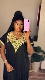 Gandoura Moderne en Crêpe avec Foulard Assorti – Taille Standard – Image 10