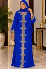 Caftan Marocain Femme en Crêpe Doux – Broderies Dorées Artisanales – Image 5