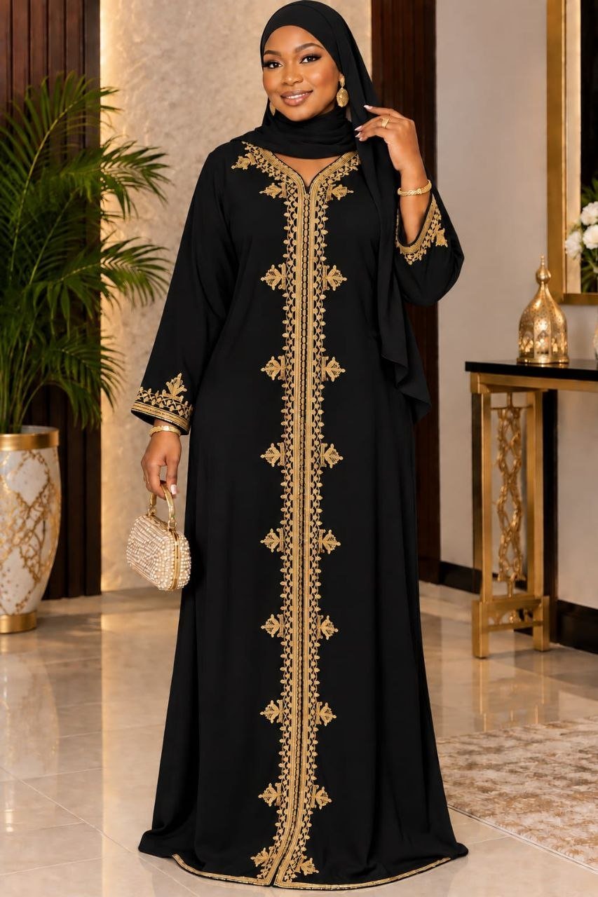 caftan maroc femme 8 Caftan Marocain Femme en Crêpe Doux – Broderies Dorées Artisanales – Image 1