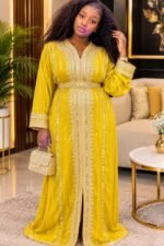 Caftan Marocain en Tissu Jawhara 1ère Qualité – Broderies Dorées & Ceinture Assortie – Image 2